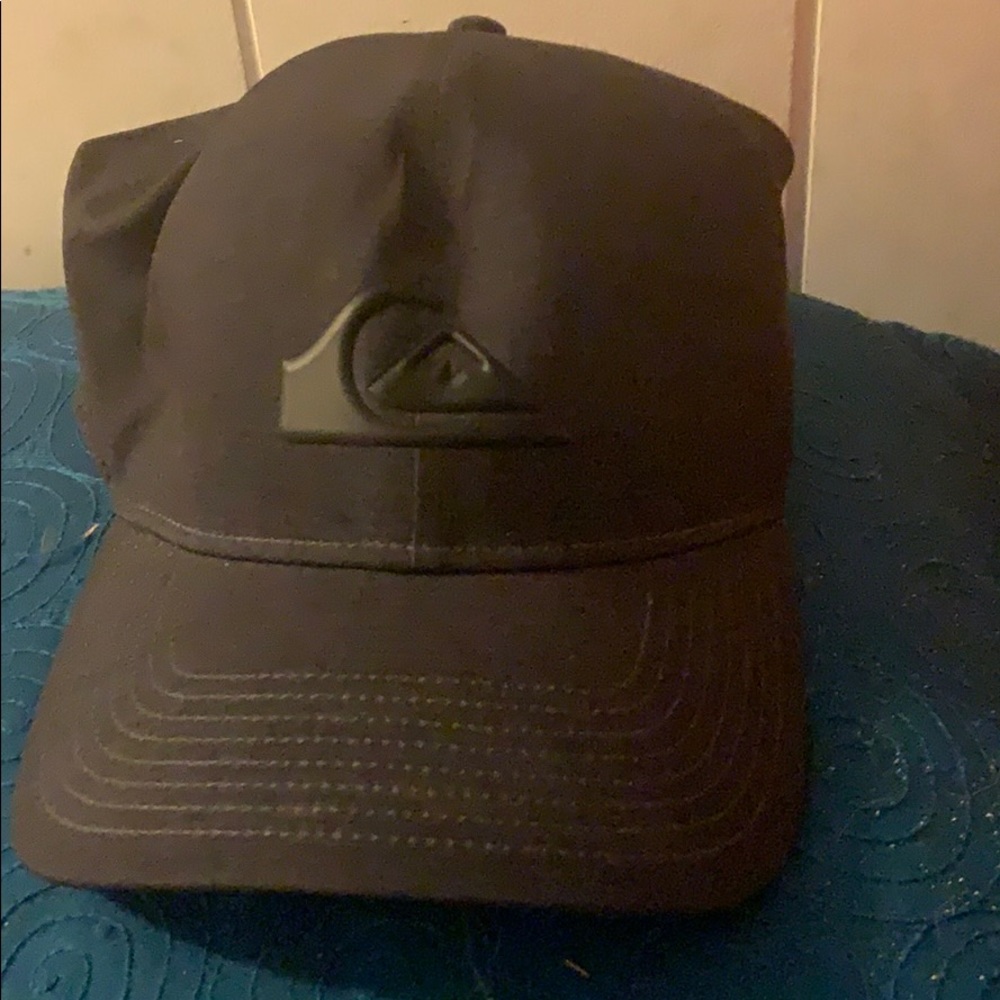 Quicksilver black hat